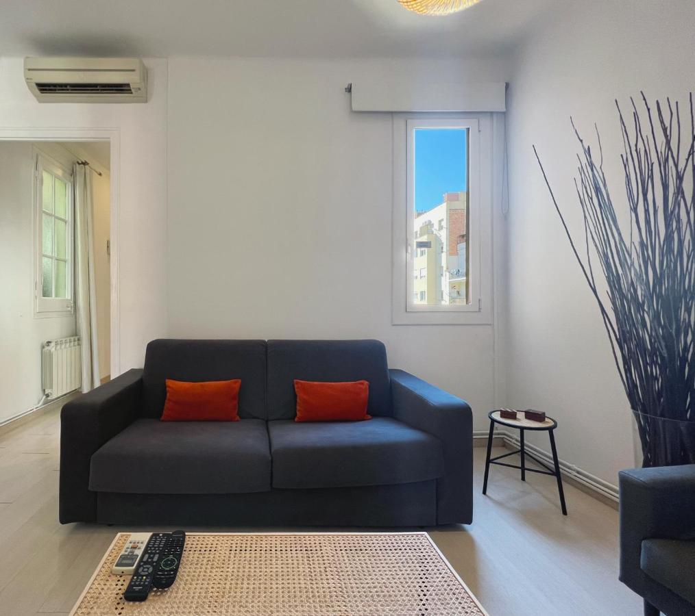 Stay U-Nique Apartments Lepant Barcelona Luaran gambar